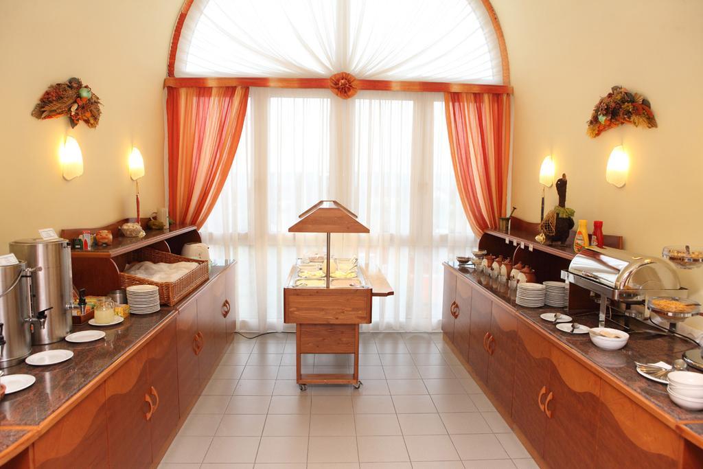 Hotel Napsugar Hévíz Εξωτερικό φωτογραφία
